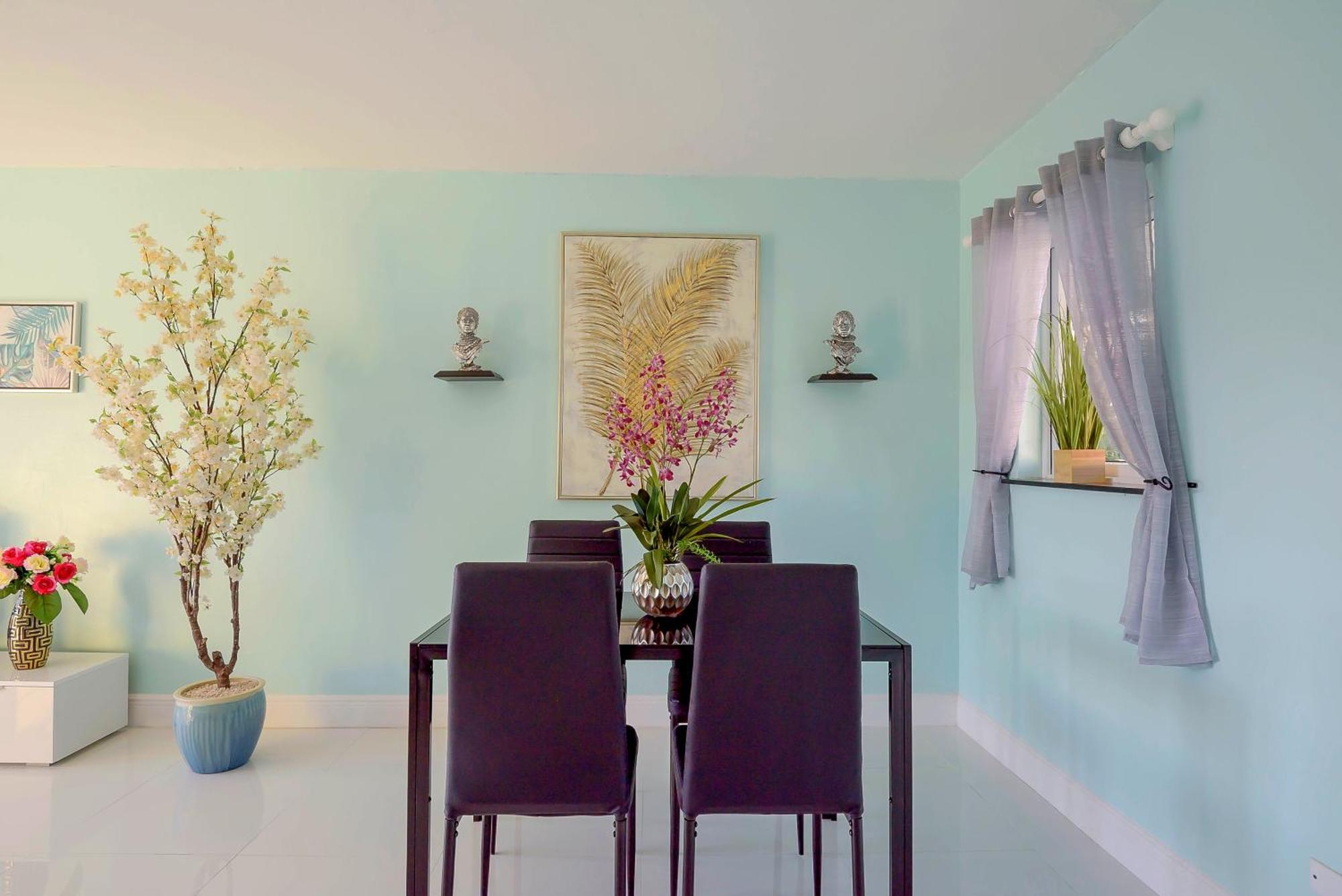 Apartment In Downtown At The Beach 나사우 외부 사진