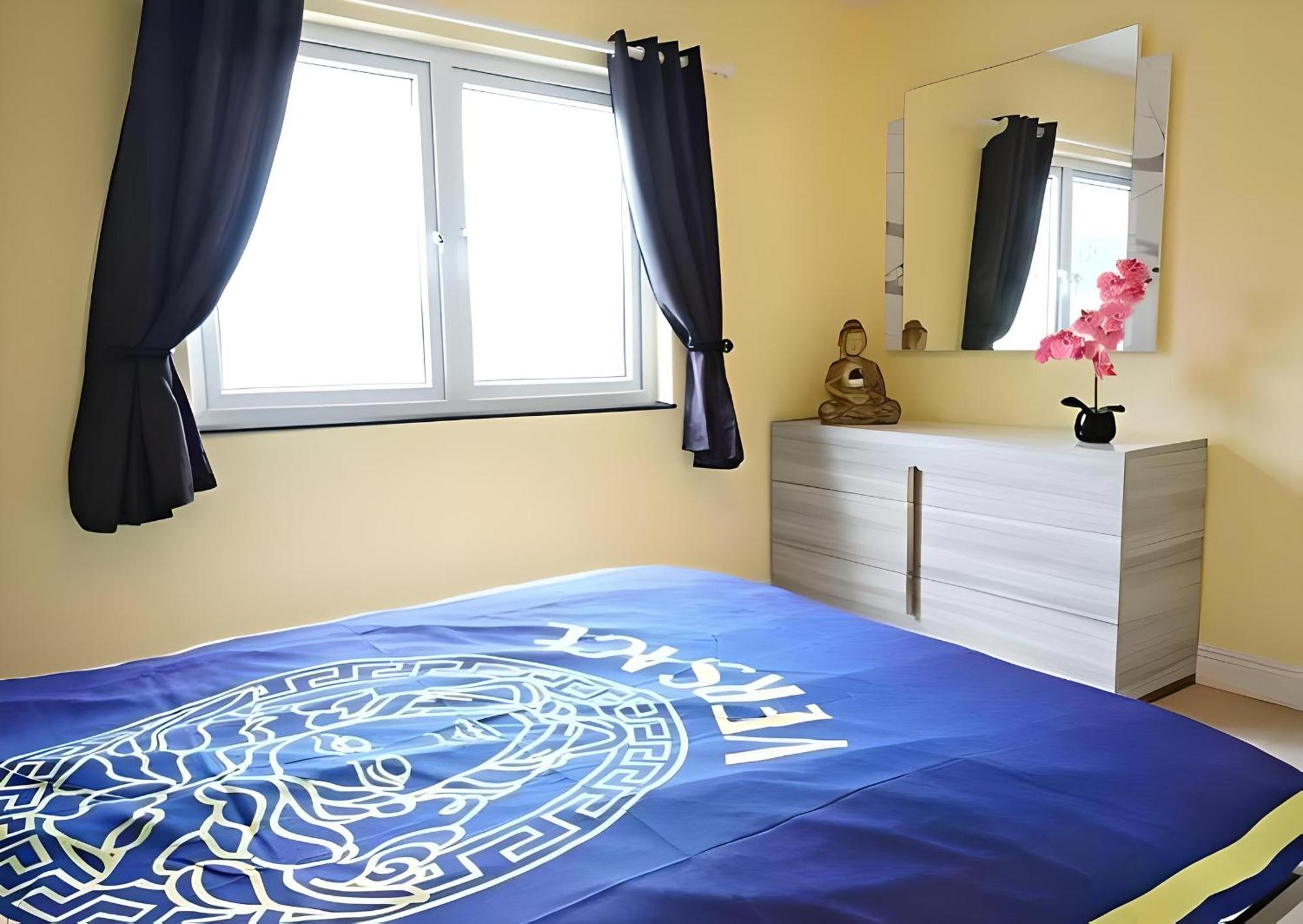 Apartment In Downtown At The Beach 나사우 외부 사진
